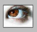 occhio modificato con pupilla marrone