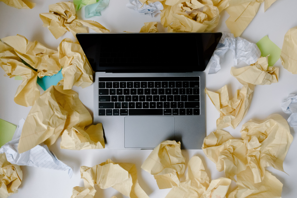 carta da buttare intorno al pc